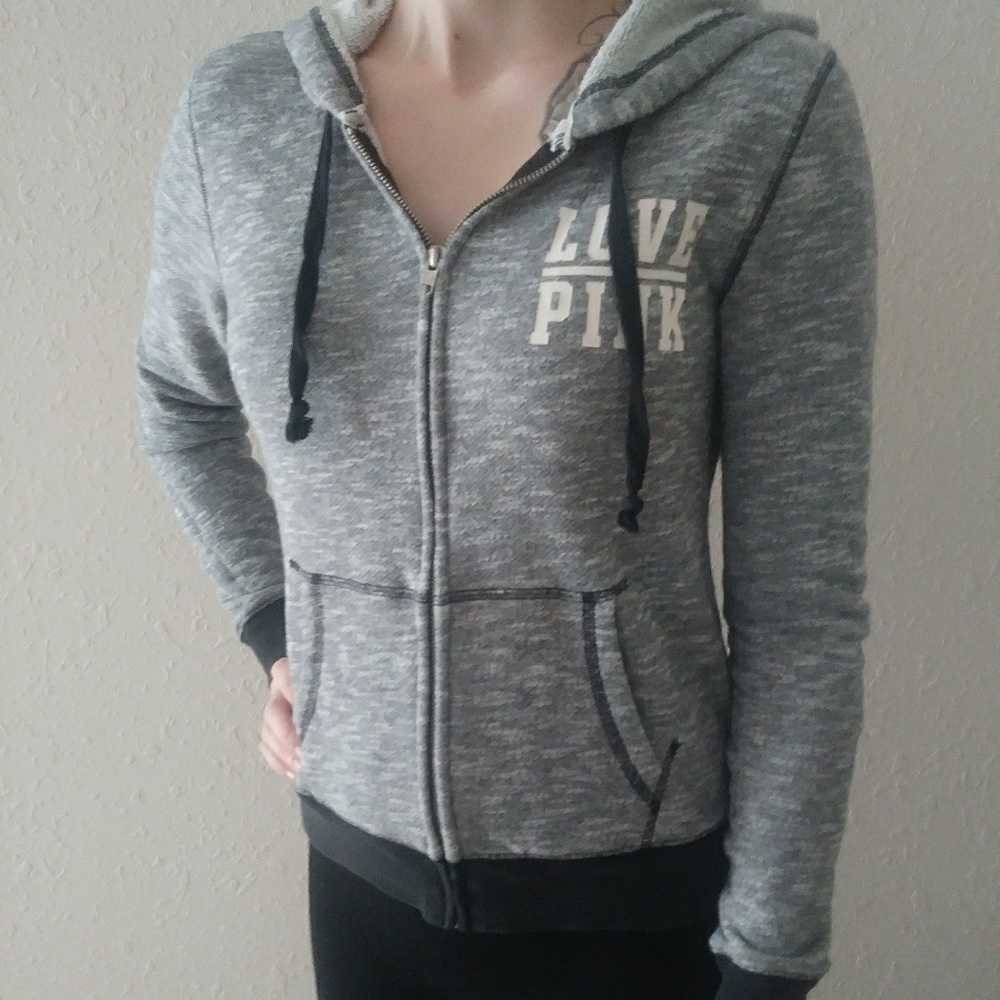 🎊Victoria's secret sweater